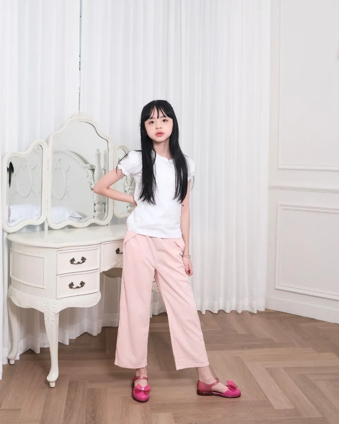 Hadlen Corduroy Straight Pants