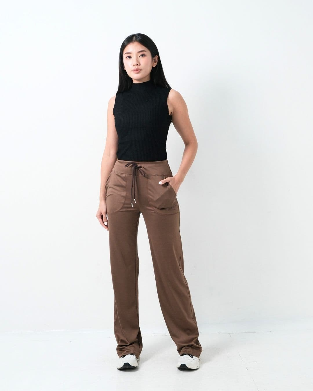 Minara Sporty Flaired Pants