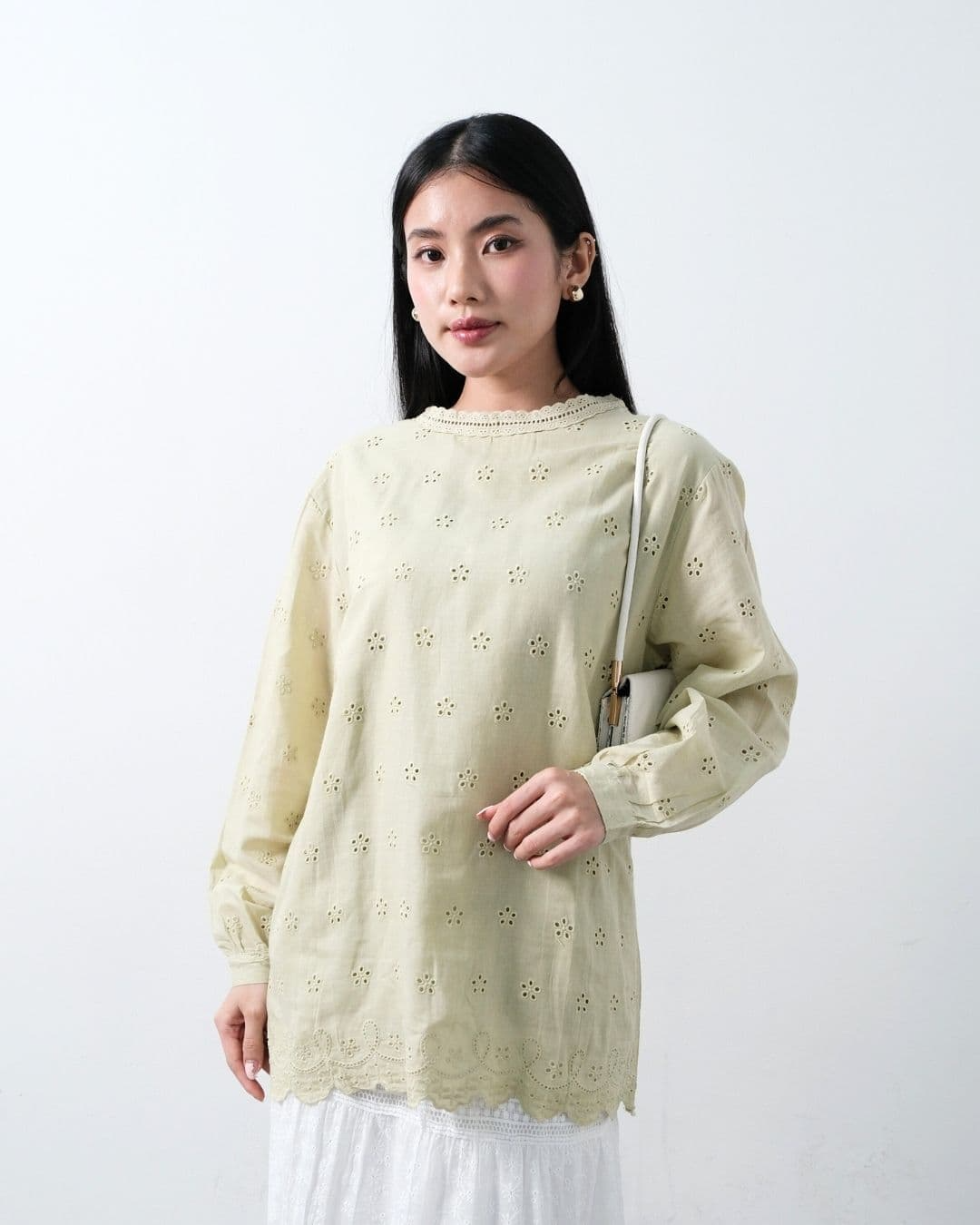 Ivanne Cotton Lace O Neck Top