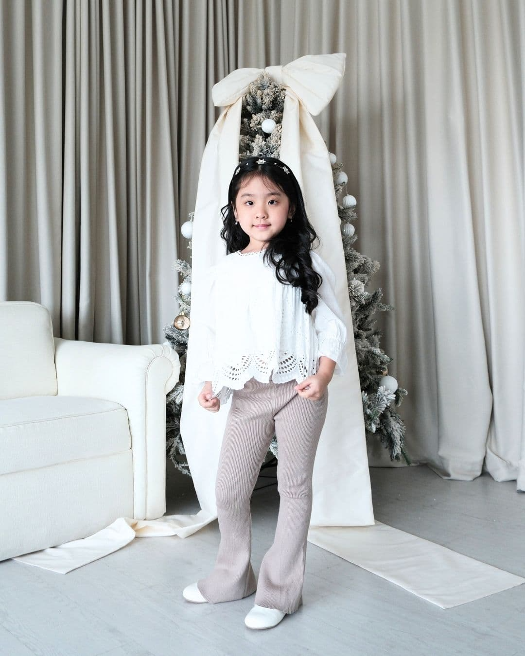 Reagyn Cotton Lace Top Long Sleeve