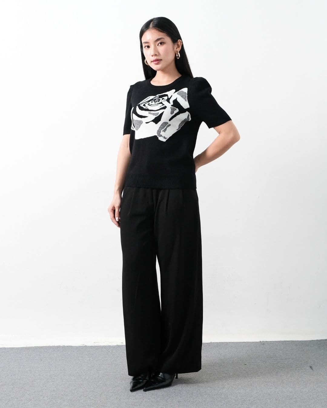 Katy Short Sleeve O Neck Pattern Top