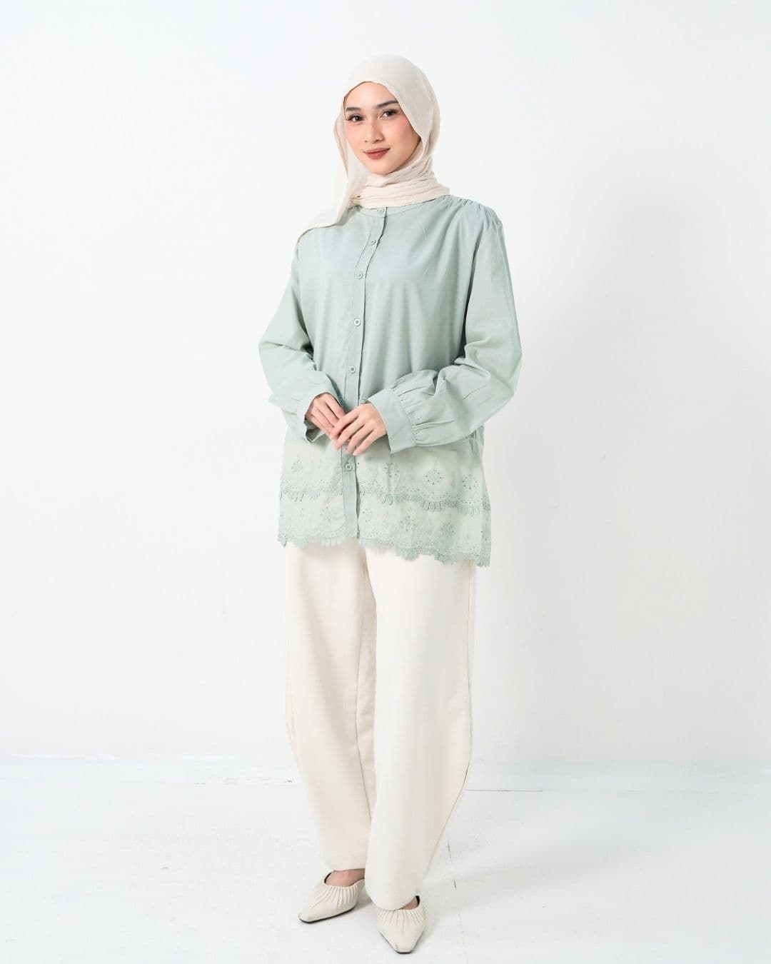 Vinka Shanghai Neck Cotton Lace Top