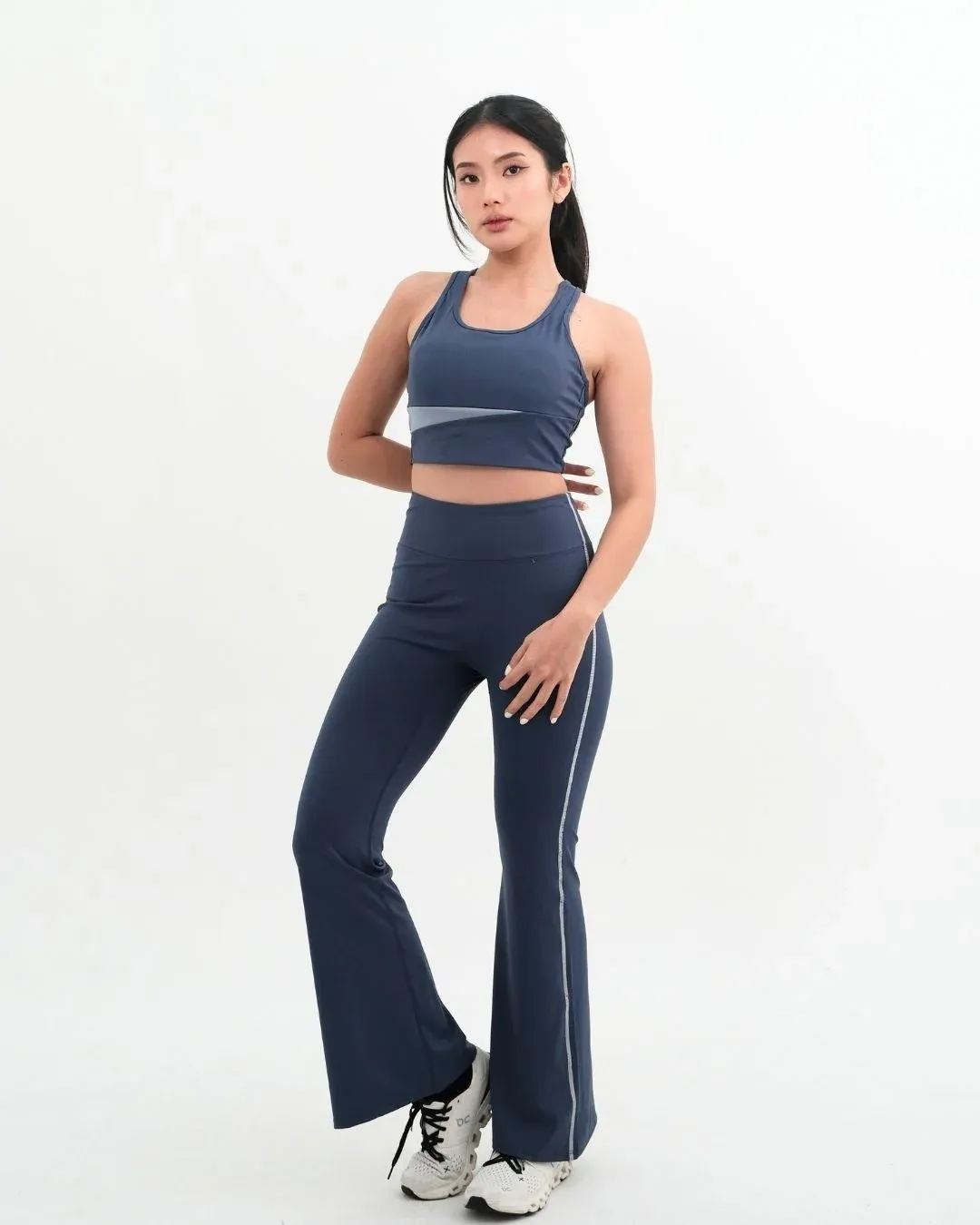 Miera Long Flaired Legging